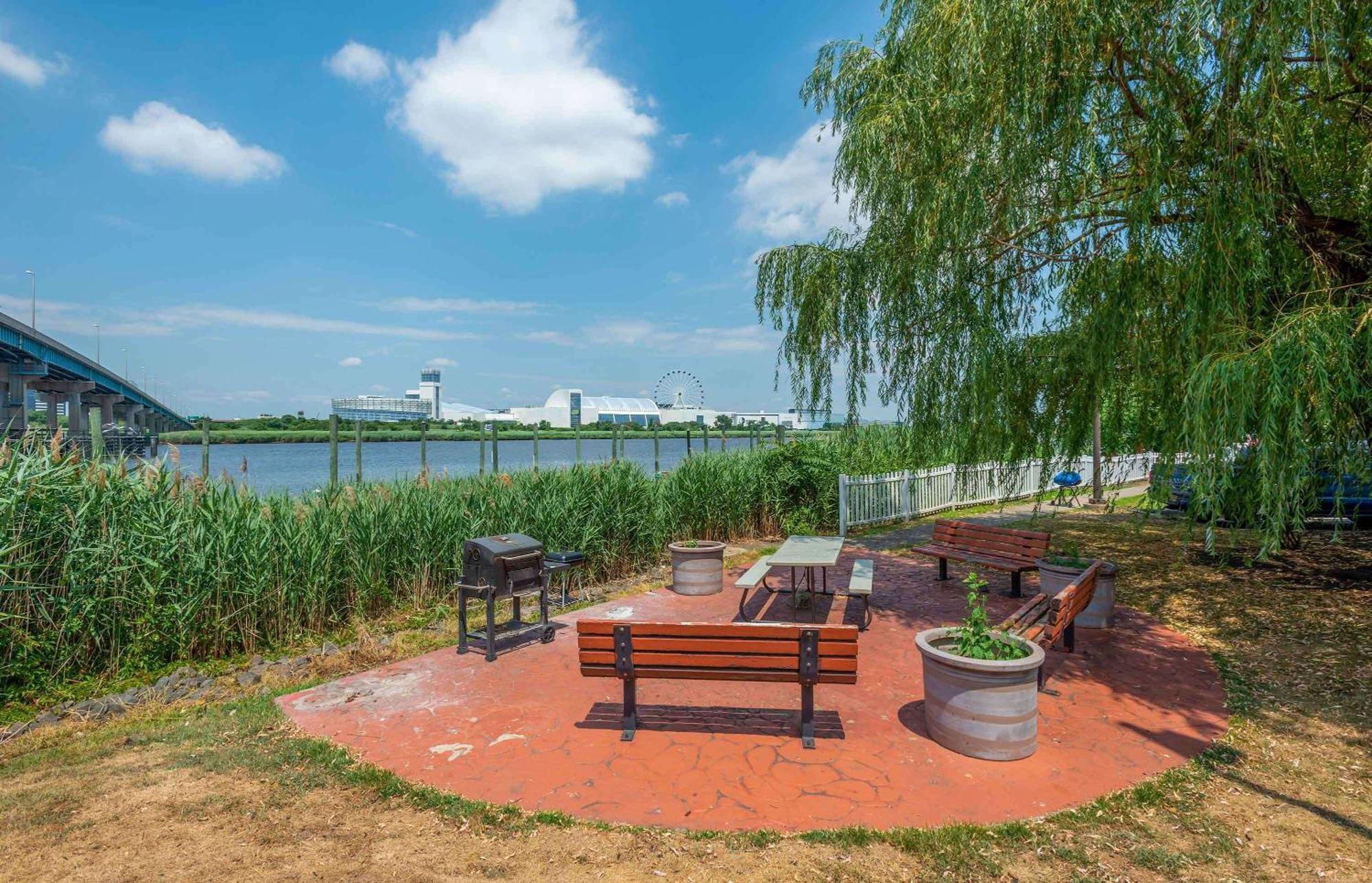 Extended Stay America Suites - Secaucus - Meadowlands Bagian luar foto
