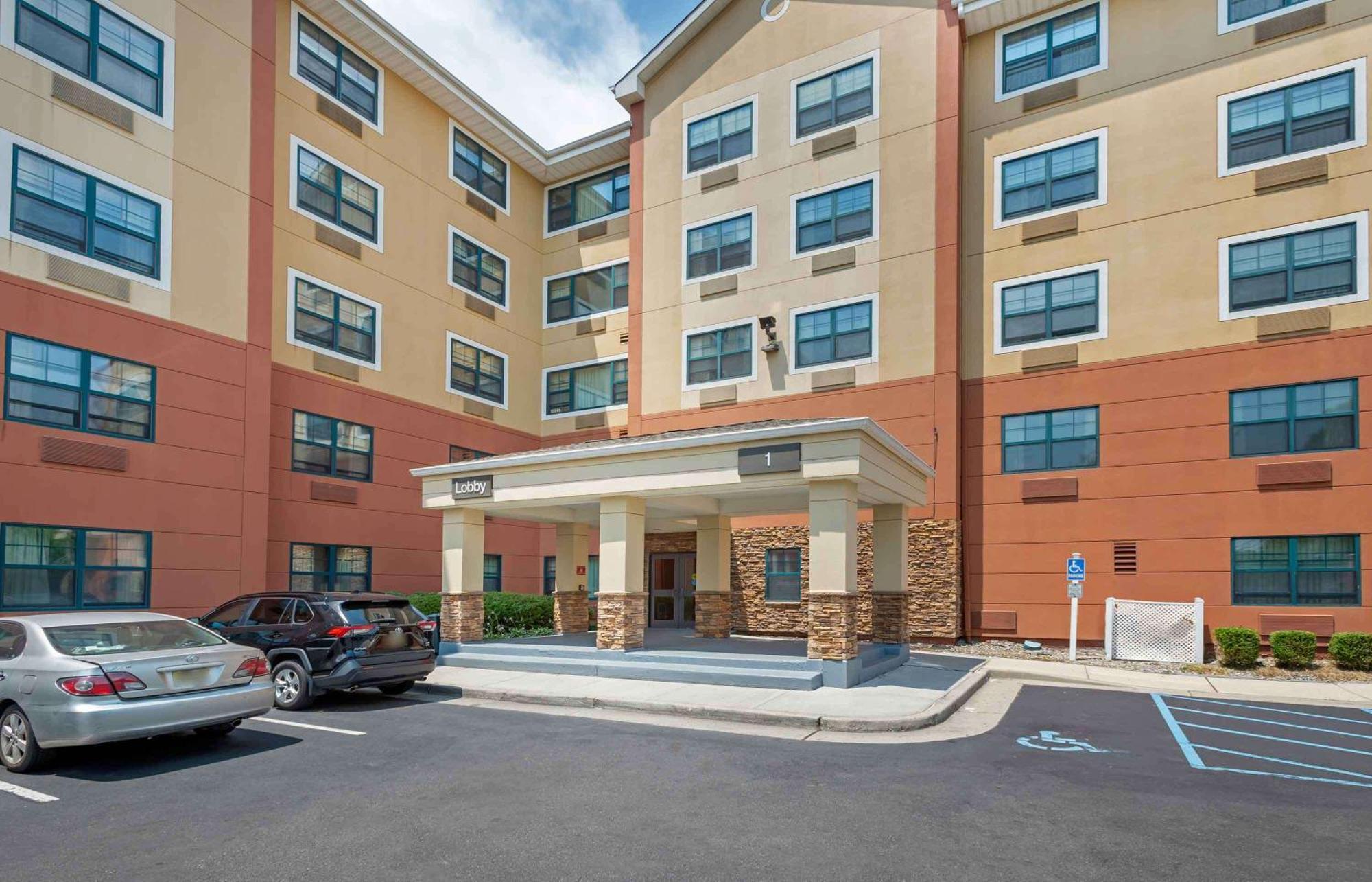 Extended Stay America Suites - Secaucus - Meadowlands Bagian luar foto